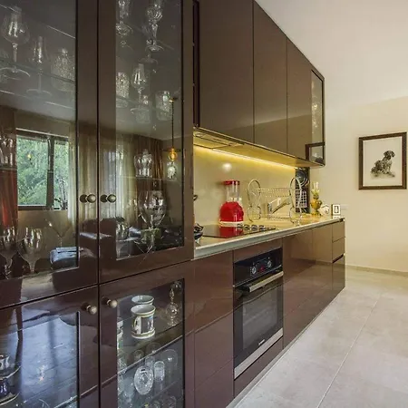 Little Italy Apartment